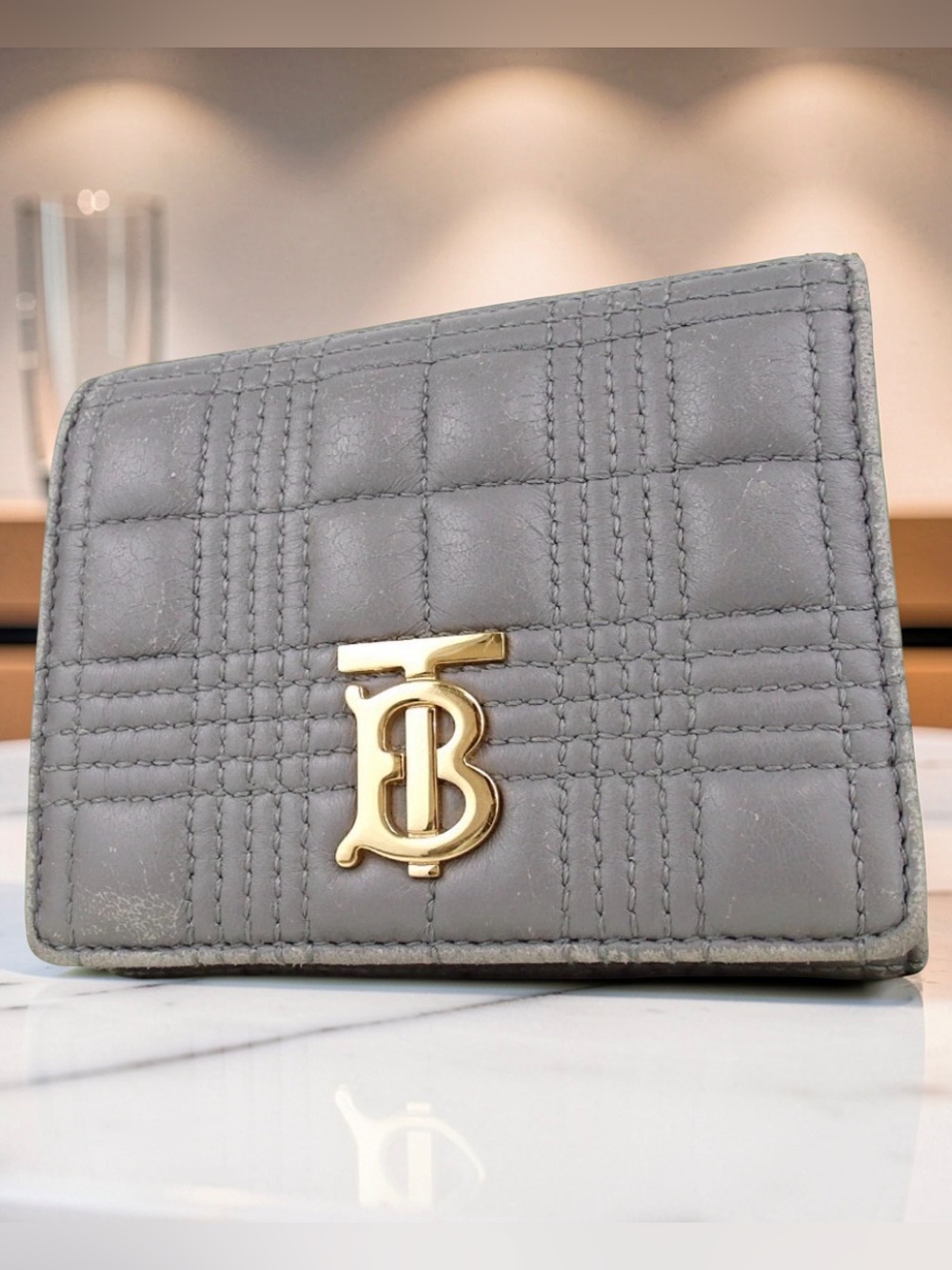 Burberry TB Quilted Compact Wallet ♥️